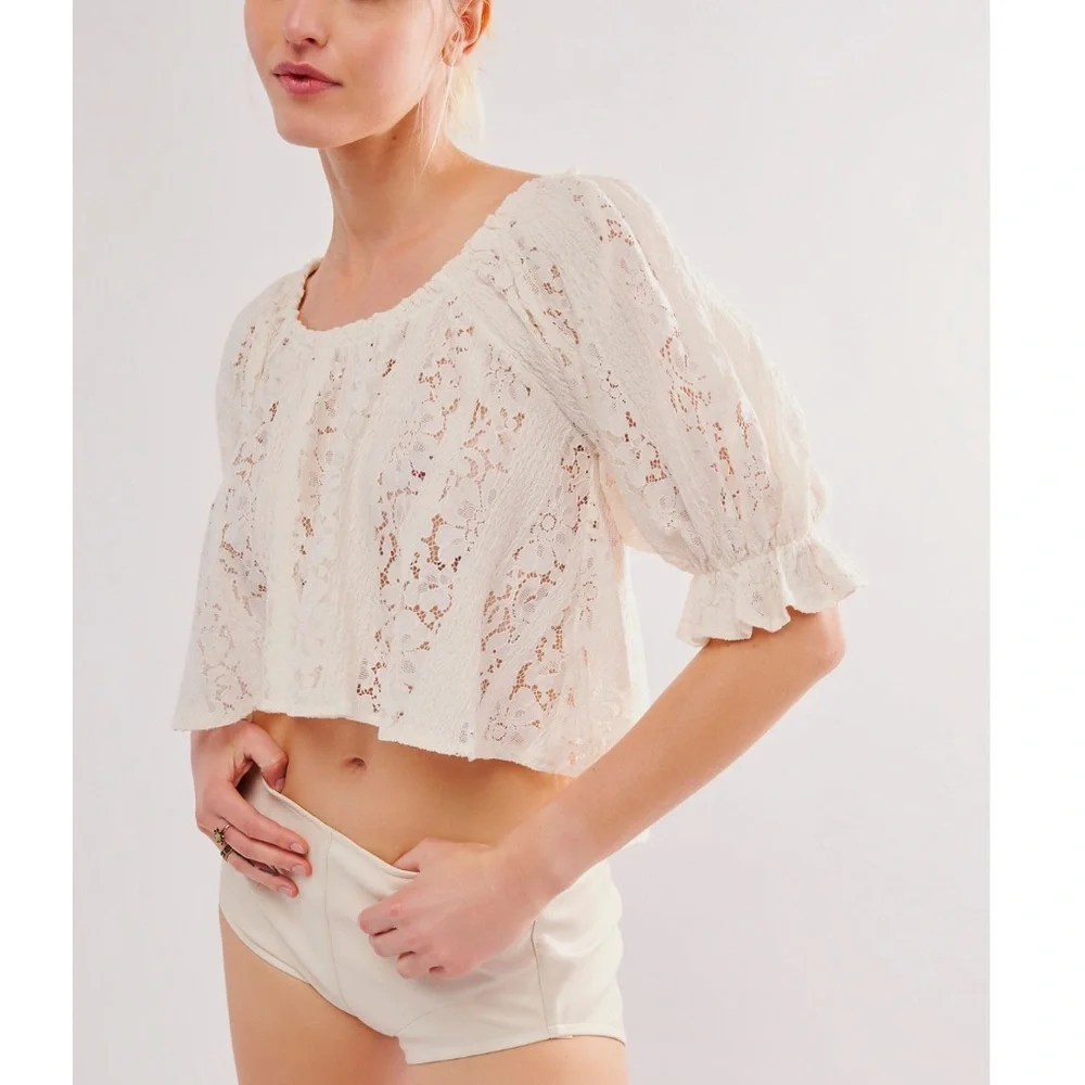 8. NWOT FREE PEOPLE “Stacey” Ivory Lace Cropped Peasant Top